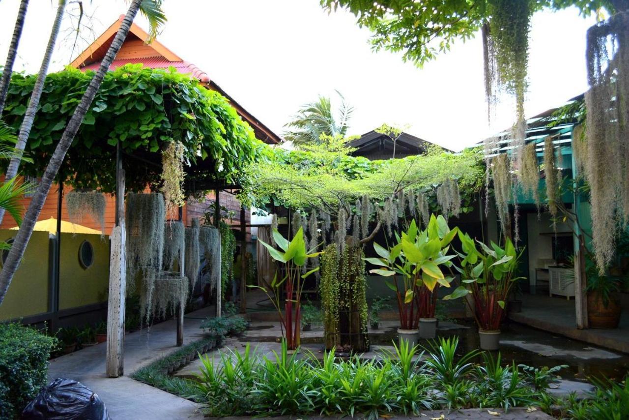60 Blue House Hotel Chiang Mai Exterior foto